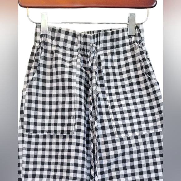 SHEIN. SUPER CUTE BLACK AND WHITE CHECK DRAWSTRING PANTS SIZE XS - Picture 6 of 7